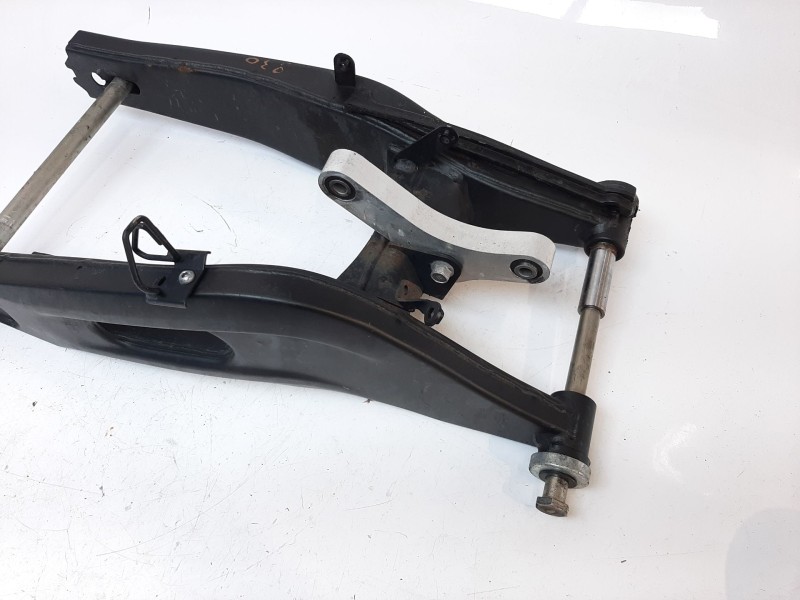 Recambio de basculante para yamaha mt-07 mt-07 referencia OEM IAM 1WS221101100  