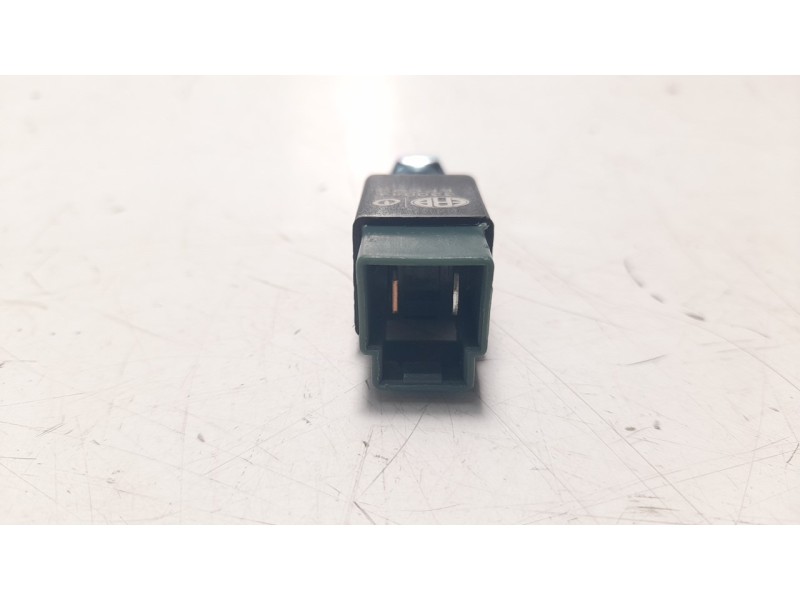 Recambio de interruptor para nissan terrano/terrano.ii (r20) referencia OEM IAM 2532001B00 ERA330044 
