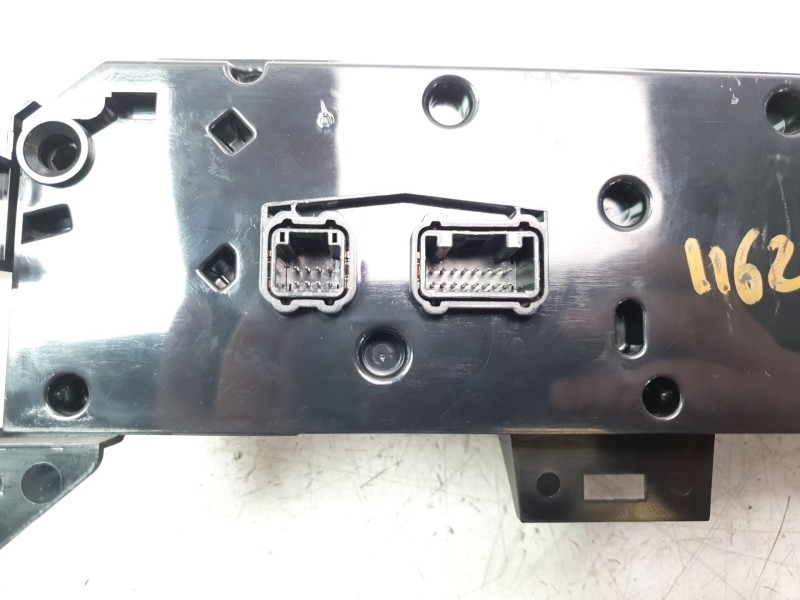 Recambio de mando climatizador para mazda 3 berlina (bp) referencia OEM IAM BGKN61190  