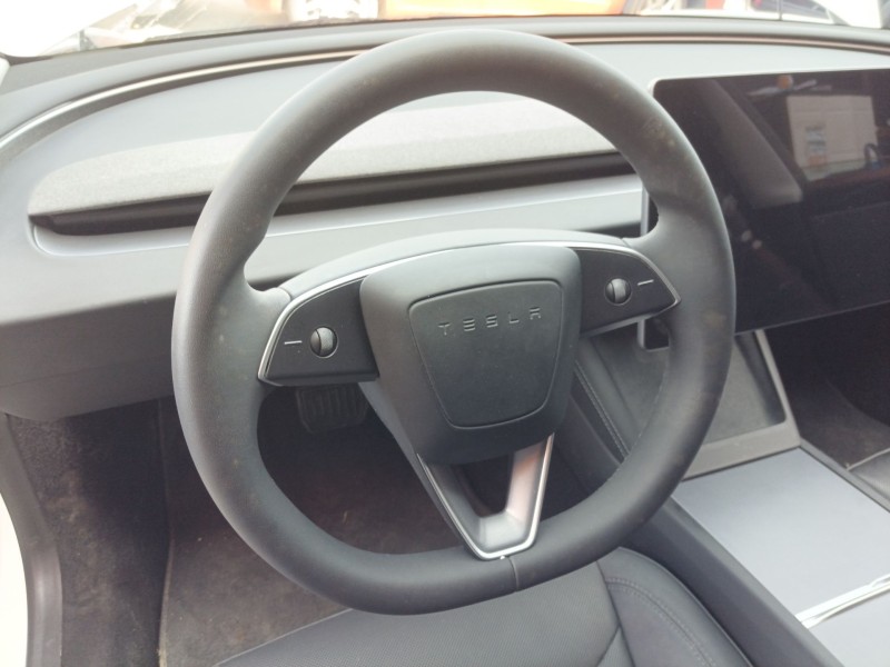 Recambio de volante para tesla model 3 (5yj3) ev awd referencia OEM IAM   
