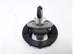 Recambio de tapon combustible para yamaha mt-09 (7.2013) referencia OEM IAM 39P246021000 39P246021000  2