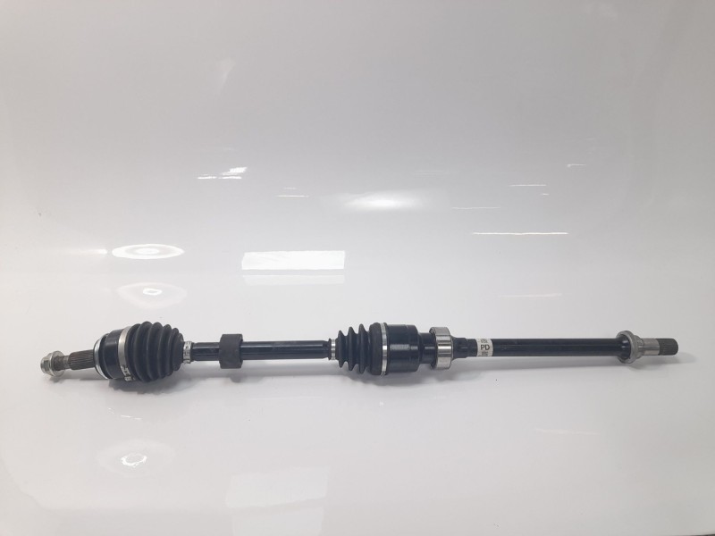 Recambio de transmision delantera derecha para mazda 3 berlina (bp) referencia OEM IAM GT0L2550X M1217 T97222