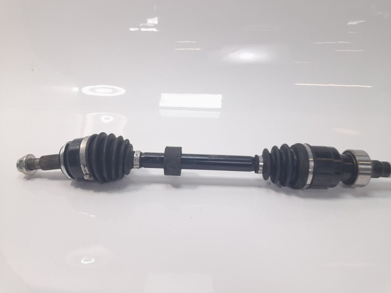 Recambio de transmision delantera derecha para mazda 3 berlina (bp) referencia OEM IAM GT0L2550X M1217 T97222