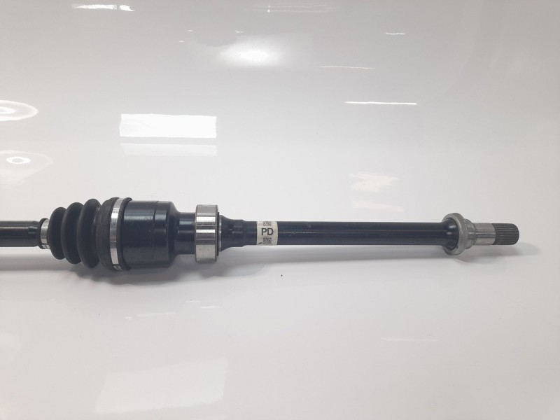 Recambio de transmision delantera derecha para mazda 3 berlina (bp) referencia OEM IAM GT0L2550X M1217 T97222