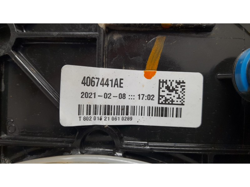 Recambio de deposito adblue para audi a4 avant (8wd) referencia OEM IAM 8W0131878BS  