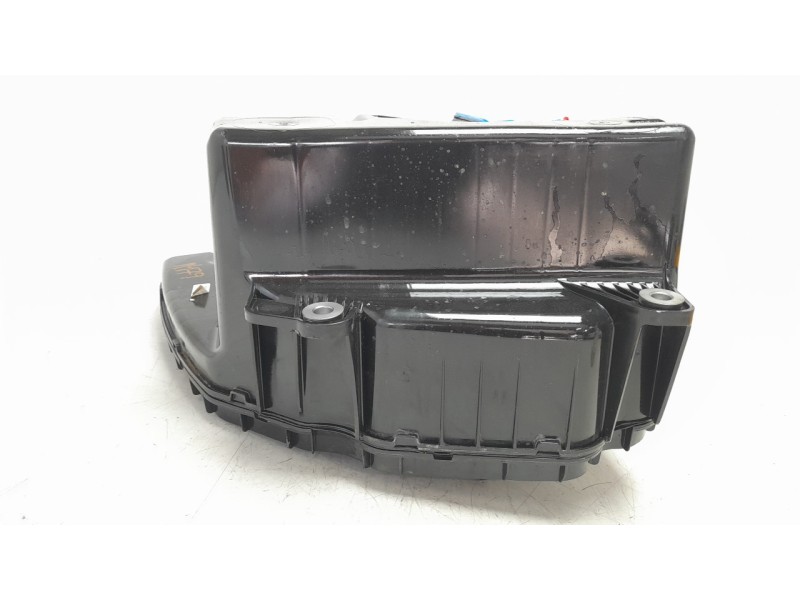 Recambio de deposito adblue para audi a4 avant (8wd) referencia OEM IAM 8W0131878BS  