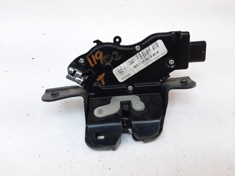 Recambio de cerradura maletero / porton para jeep compass (m7) longitude fwd referencia OEM IAM 68289677AE  