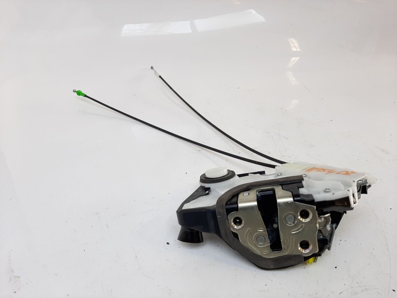 Recambio de cerradura puerta delantera izquierda para toyota yaris hybrid feel referencia OEM IAM 690400D520 690400D520 