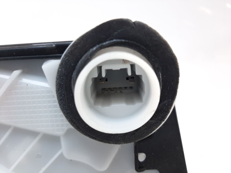 Recambio de cerradura puerta delantera derecha para toyota yaris hybrid feel referencia OEM IAM 690300D540 690300D540 
