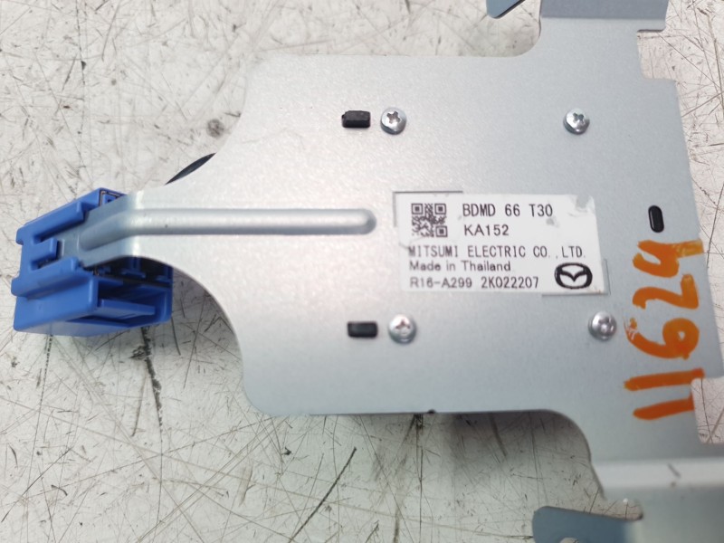 Recambio de modulo electronico para mazda 3 berlina (bp) referencia OEM IAM BDMD66T30  