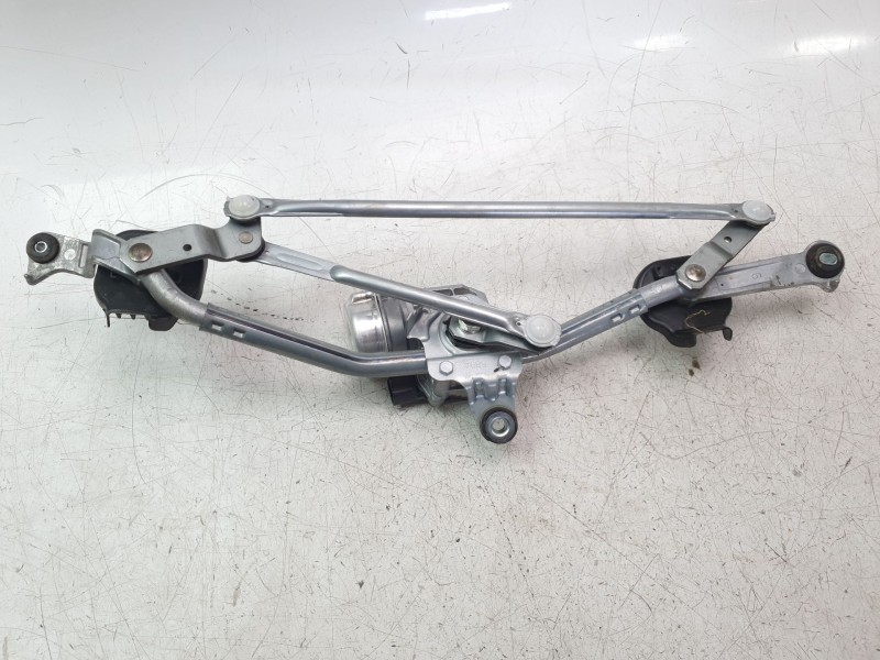 Recambio de motor limpia delantero para mazda 3 berlina (bp) referencia OEM IAM 4135001105007  