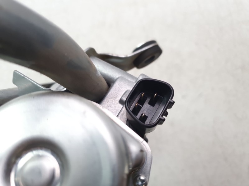 Recambio de motor limpia delantero para mazda 3 berlina (bp) referencia OEM IAM 4135001105007  