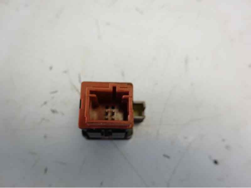 Recambio de warning para citroen c4 berlina collection referencia OEM IAM 96480877KR  