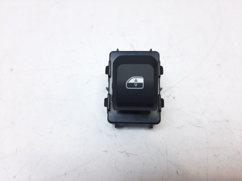 Recambio de mando elevalunas trasero derecho para jeep compass (m7) longitude fwd referencia OEM IAM 6XP89TRMAB 6XP89TRMAB 