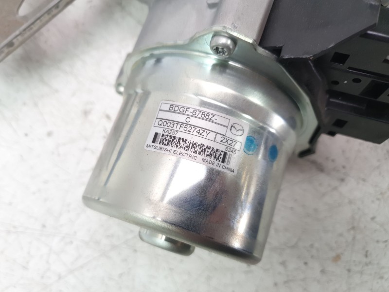 Recambio de columna direccion para mazda 3 berlina (bp) referencia OEM IAM BDGF6788Z  