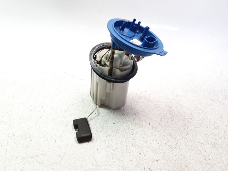 Recambio de bomba combustible para audi a3 sportback (8vf) referencia OEM IAM 5WA919051A  