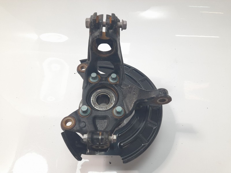 Recambio de mangueta delantera derecha para mazda 3 berlina (bp) referencia OEM IAM BDHW33021  