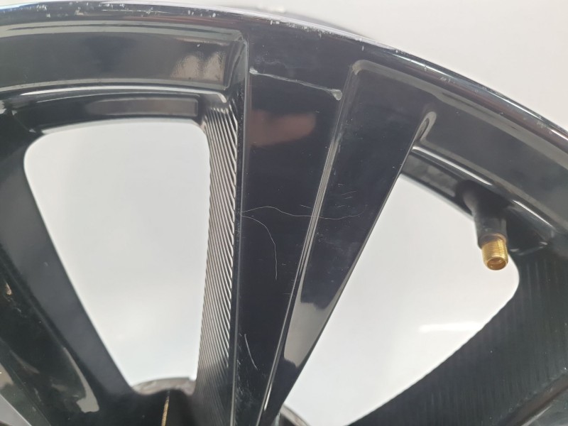 Recambio de llanta para nissan qashqai ii (j11, j11_) 1.3 dig-t referencia OEM IAM D0C00HV07A  