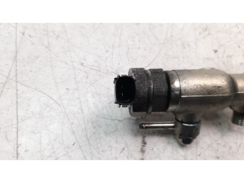 Recambio de rampa inyectora para mazda cx-5 luxury 2wd referencia OEM IAM A502012R  