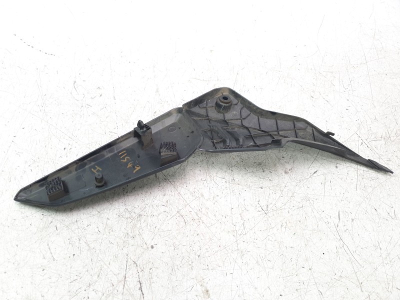 Recambio de moldura para honda cb 650r cb 650r referencia OEM IAM 83611MKYD500  