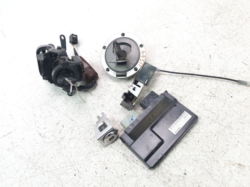 Recambio de conmutador de arranque para honda cb 650r cb 650r referencia OEM IAM 35010MKND50  