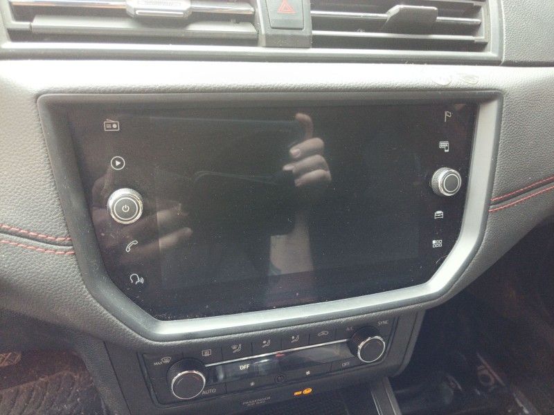 Recambio de pantalla multifuncion para seat ibiza v (kj1, kjg) 1.0 tsi referencia OEM IAM   