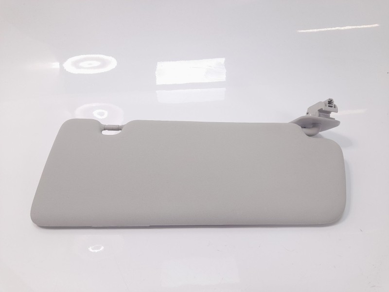 Recambio de parasol izquierdo para dacia sandero iii expression referencia OEM IAM 964016722R  