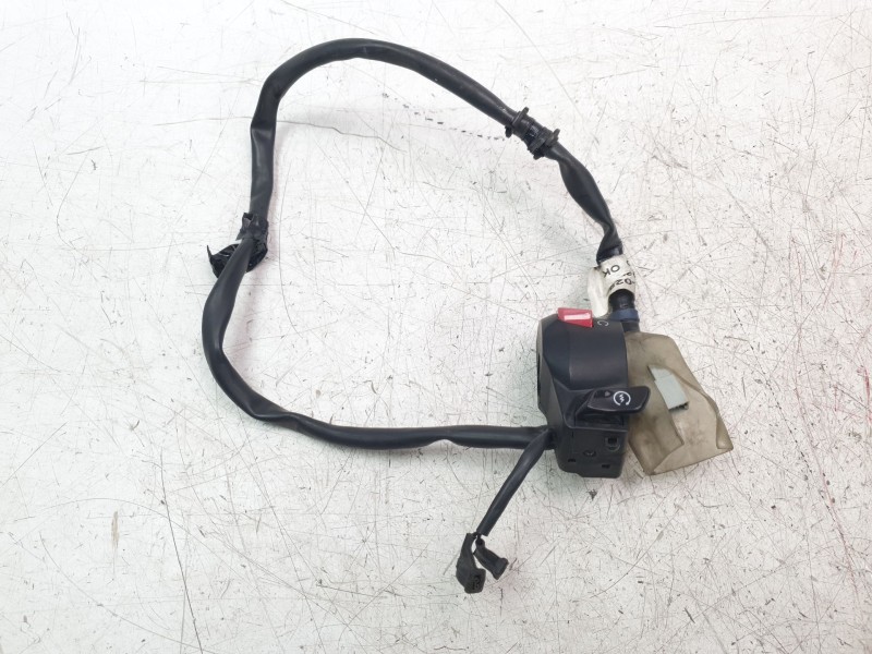 Recambio de piña luces derecha para honda cb 650r referencia OEM IAM 35130MKND11  