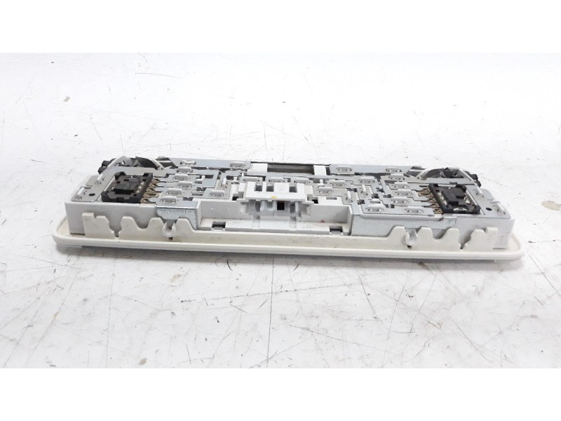 Recambio de luz interior para mercedes-benz clase c (w204) lim. 2.1 cdi cat referencia OEM IAM A2048204901  