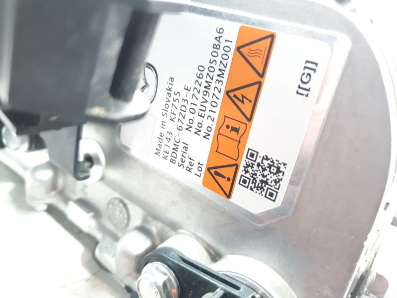 Recambio de inversor para mazda 3 berlina (bp) referencia OEM IAM BDMC67ZD3E  