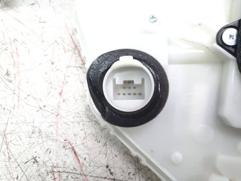 Recambio de cerradura puerta delantera izquierda para mazda 3 berlina (bp) referencia OEM IAM BCJHK22C453  