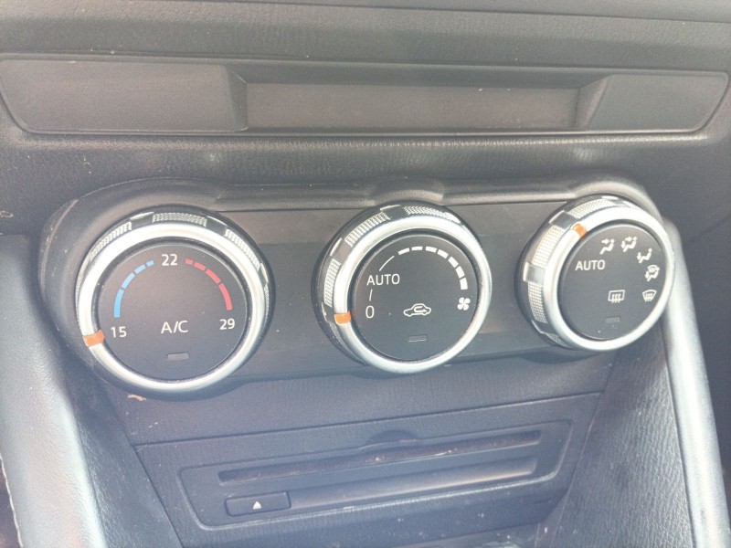 Recambio de mando calefaccion / aire acondicionado para mazda cx-3 (dk) 2.0 skyactiv-g referencia OEM IAM   