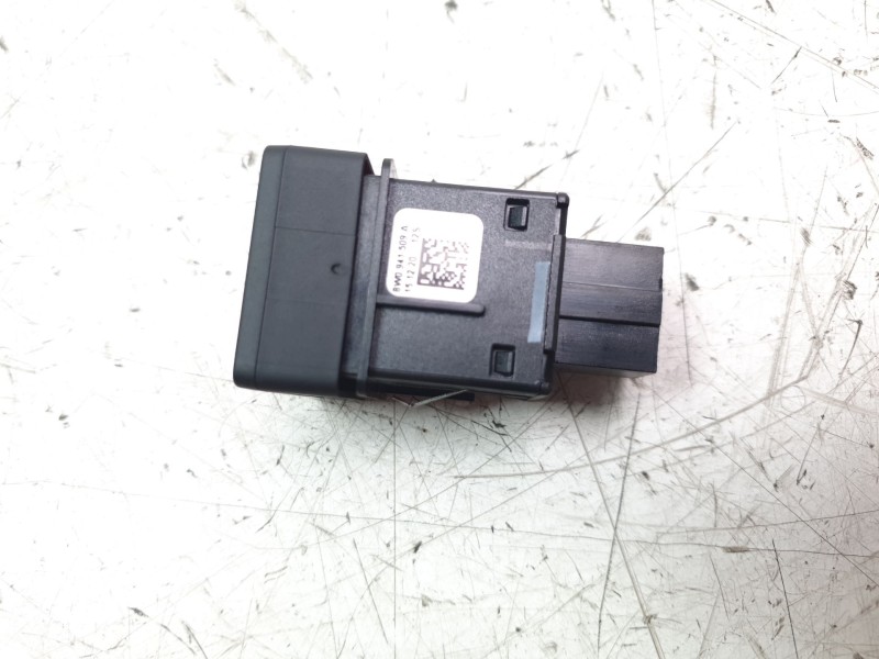 Recambio de warning para audi a4 avant (8wd) referencia OEM IAM 8W0941509A  