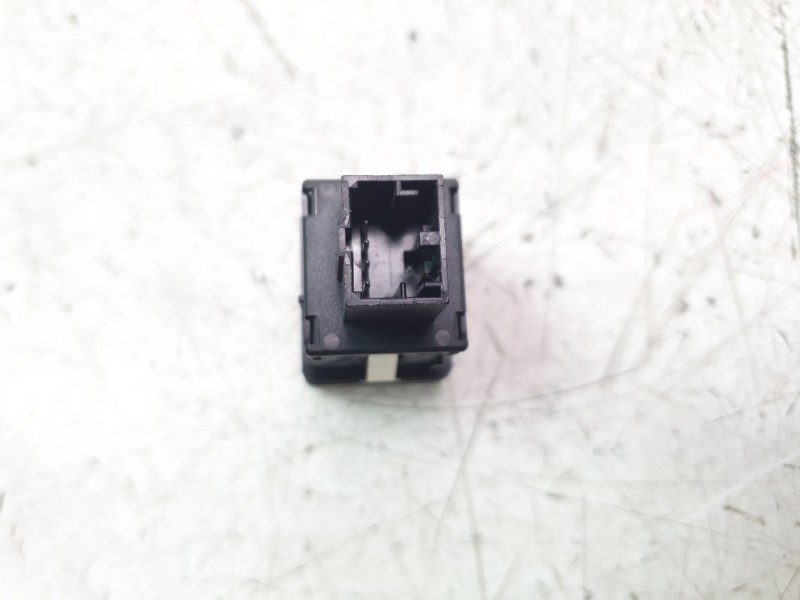 Recambio de warning para audi a4 avant (8wd) referencia OEM IAM 8W0941509A  