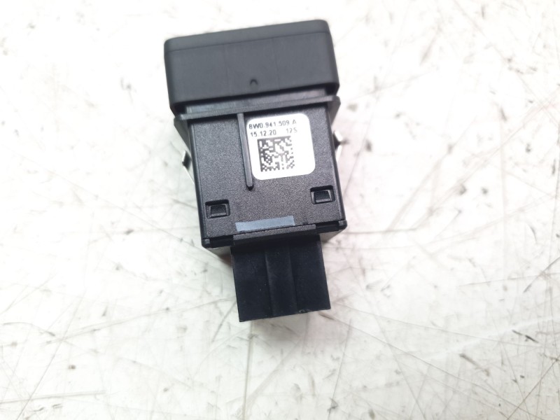 Recambio de warning para audi a4 avant (8wd) referencia OEM IAM 8W0941509A  
