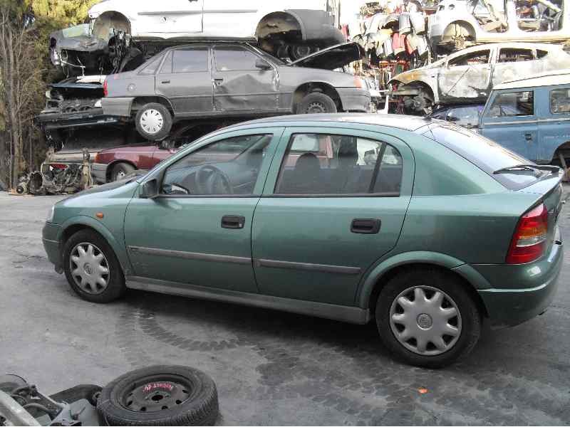 opel astra g berlina del año 1998