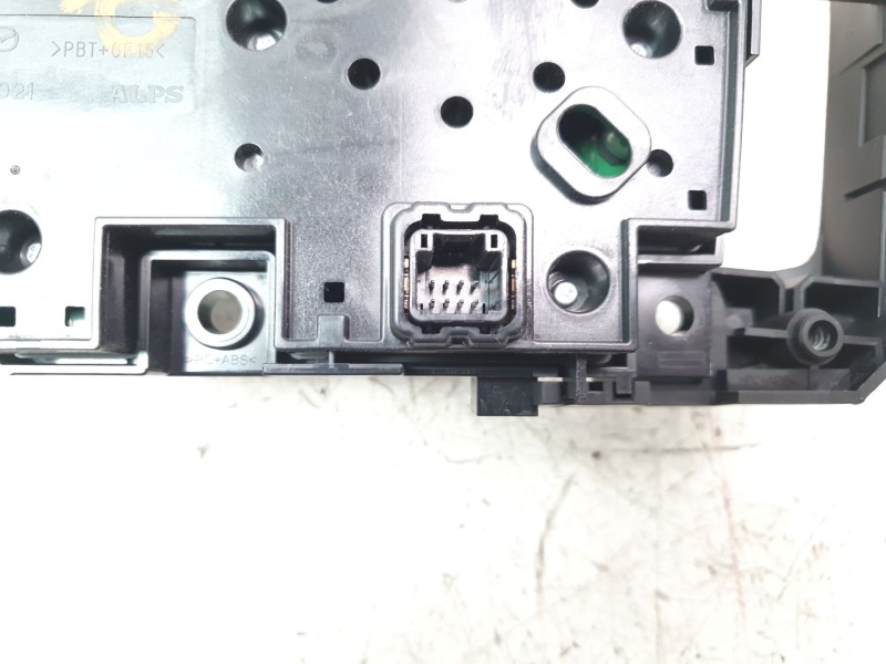 Recambio de mando multifuncion para mazda 3 berlina (bp) referencia OEM IAM BDGF66CM0  