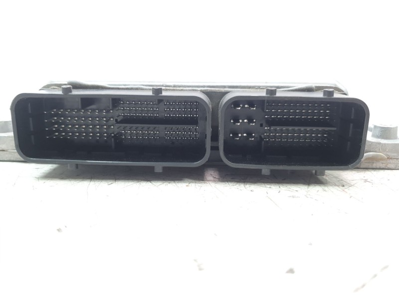 Recambio de centralita motor uce para mazda 3 berlina (bp) referencia OEM IAM HF0118881A  