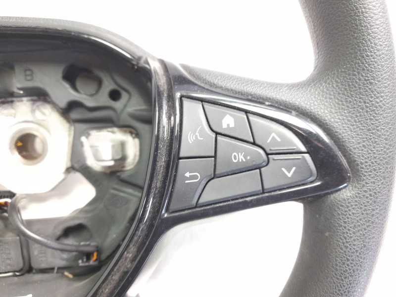Recambio de volante para dacia sandero iii expression referencia OEM IAM 484007754R  