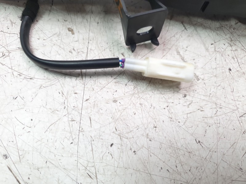 Recambio de maneta exterior delantera izquierda para mazda 3 berlina (bp) referencia OEM IAM 211024BGLB  