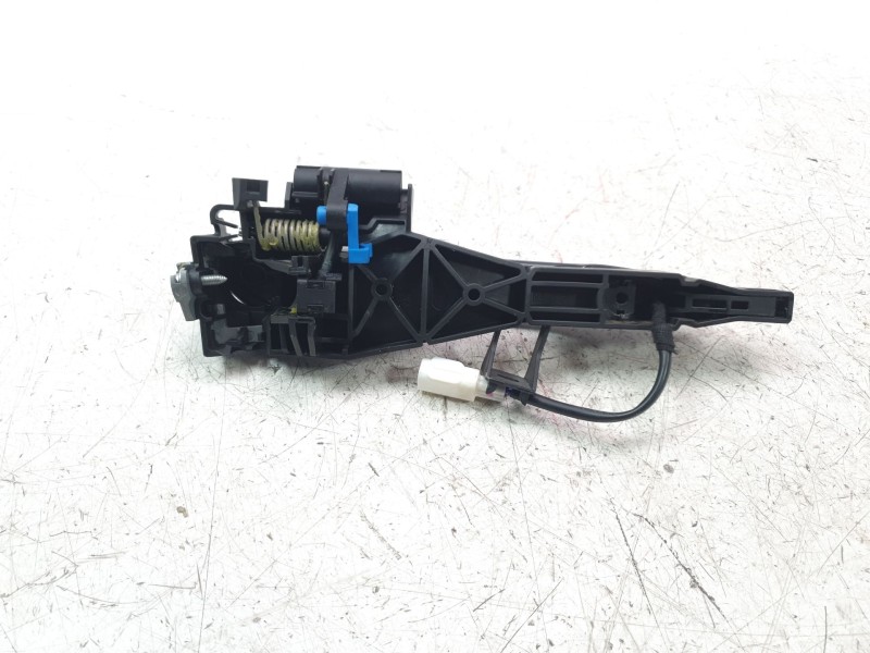 Recambio de maneta exterior delantera izquierda para mazda 3 berlina (bp) referencia OEM IAM 211024BGLB  