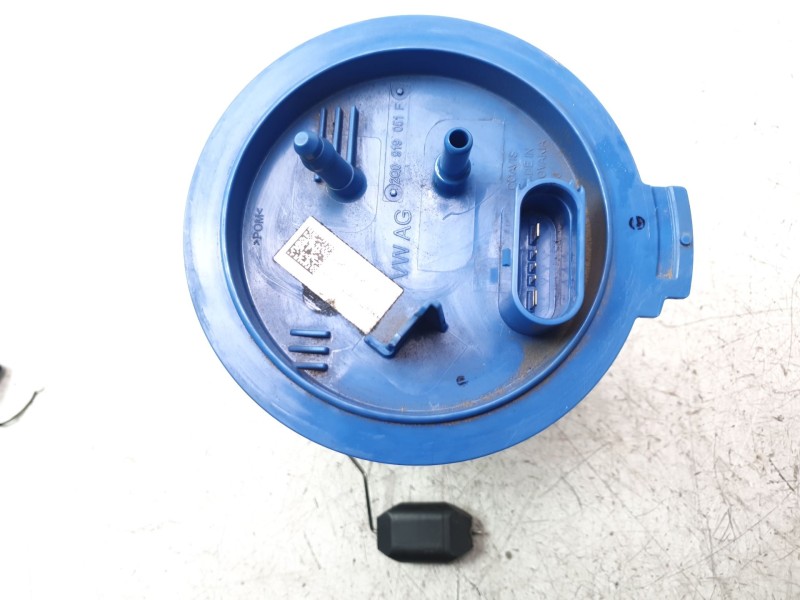 Recambio de bomba combustible para volkswagen polo referencia OEM IAM 2Q0919051F  