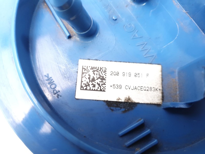 Recambio de bomba combustible para volkswagen polo referencia OEM IAM 2Q0919051F  