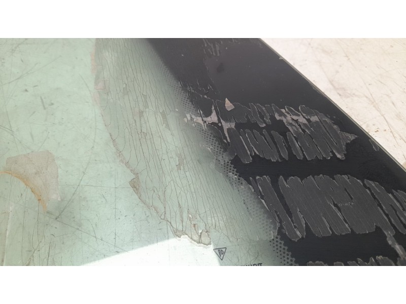 Recambio de luna trasera derecha para porsche 911 (typ 997) carrera s coupe referencia OEM IAM 99654311203  