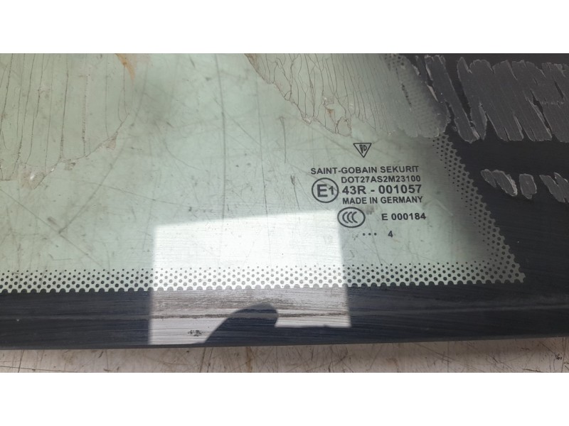 Recambio de luna trasera derecha para porsche 911 (typ 997) carrera s coupe referencia OEM IAM 99654311203  