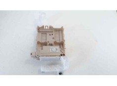 CAJA RELES / FUSIBLES 827300H050A 