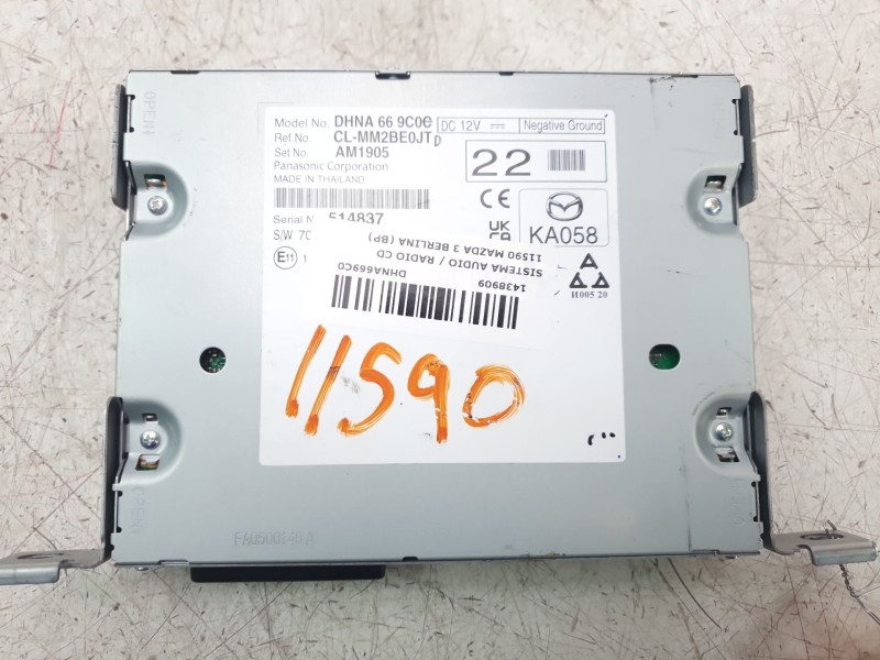 Recambio de sistema audio / radio cd para mazda 3 berlina (bp) referencia OEM IAM DHNA669C0  