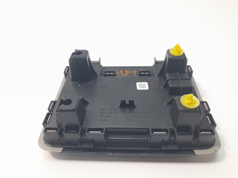 Recambio de luz interior para toyota corolla (e21) hybrid style referencia OEM IAM 8126002A60A0  