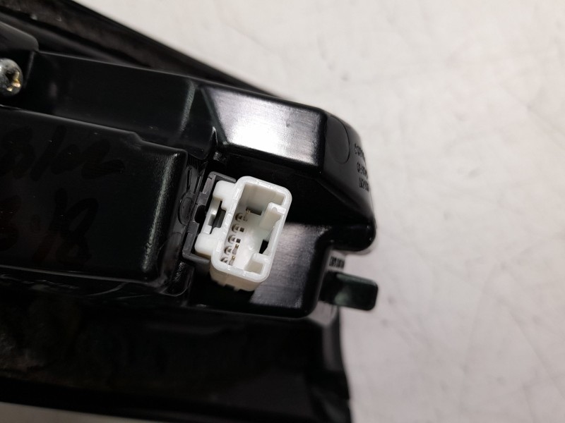 Recambio de piloto trasero derecho interior para mazda cx-3 (dk) 2.0 skyactiv-g referencia OEM IAM DM4N513F0  