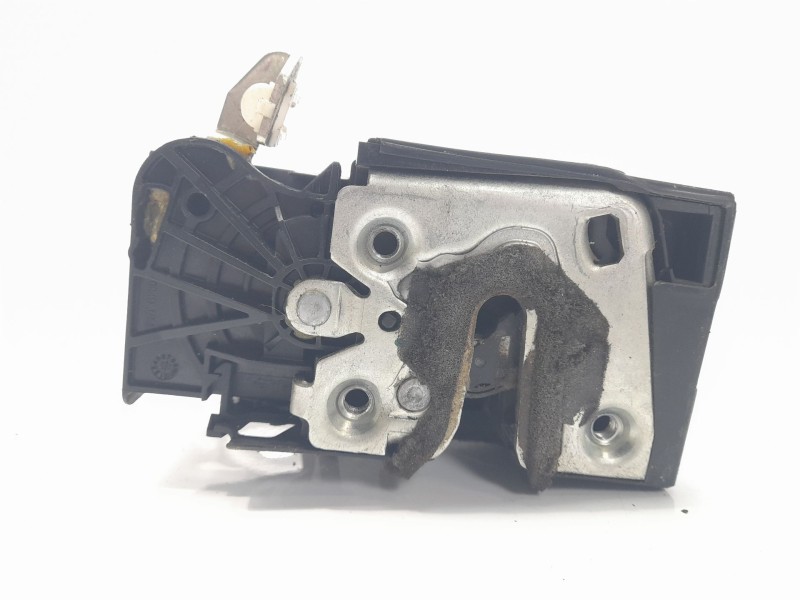 Recambio de cerradura puerta trasera izquierda para dacia sandero iii expression referencia OEM IAM 825033052R  